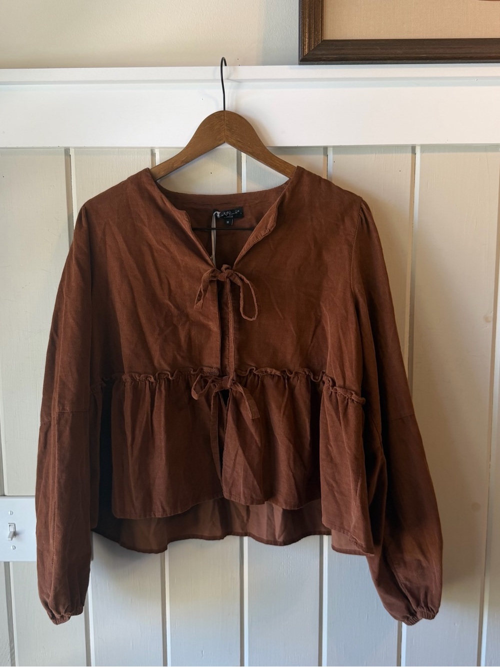 NWT Velvet Heart Brown Velvet Tie-Front Peasant Blouse, Slightly Cropped, Size M